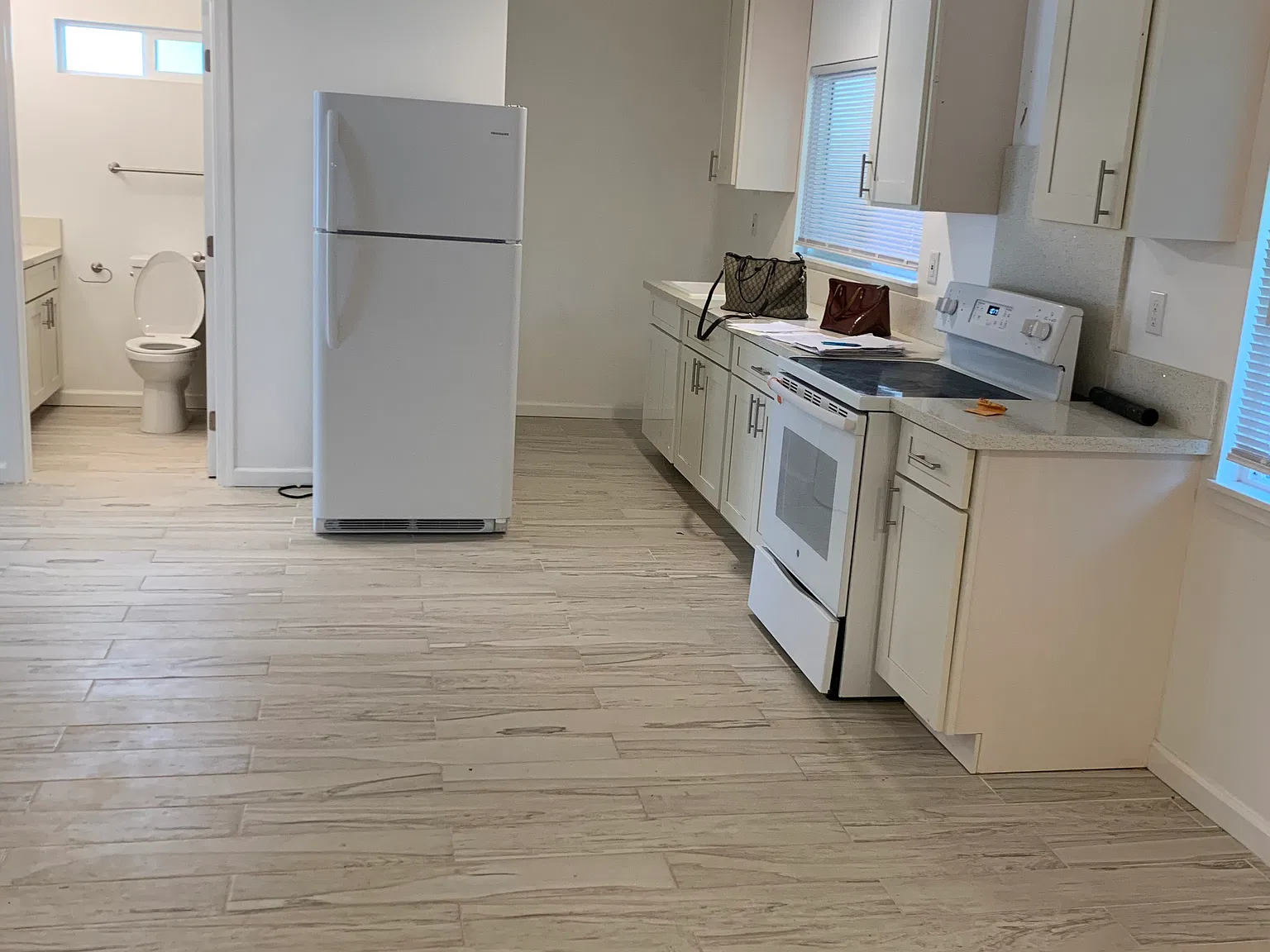 2 bed, 800 sqft, $2,299 — Photo 1