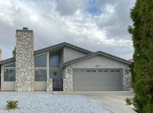 17933 Garden Glen Rd, Victorville, CA 92395