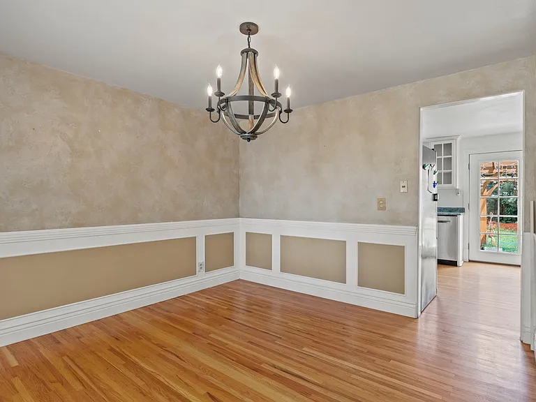 2912 Drakestone Dr — Photo 15