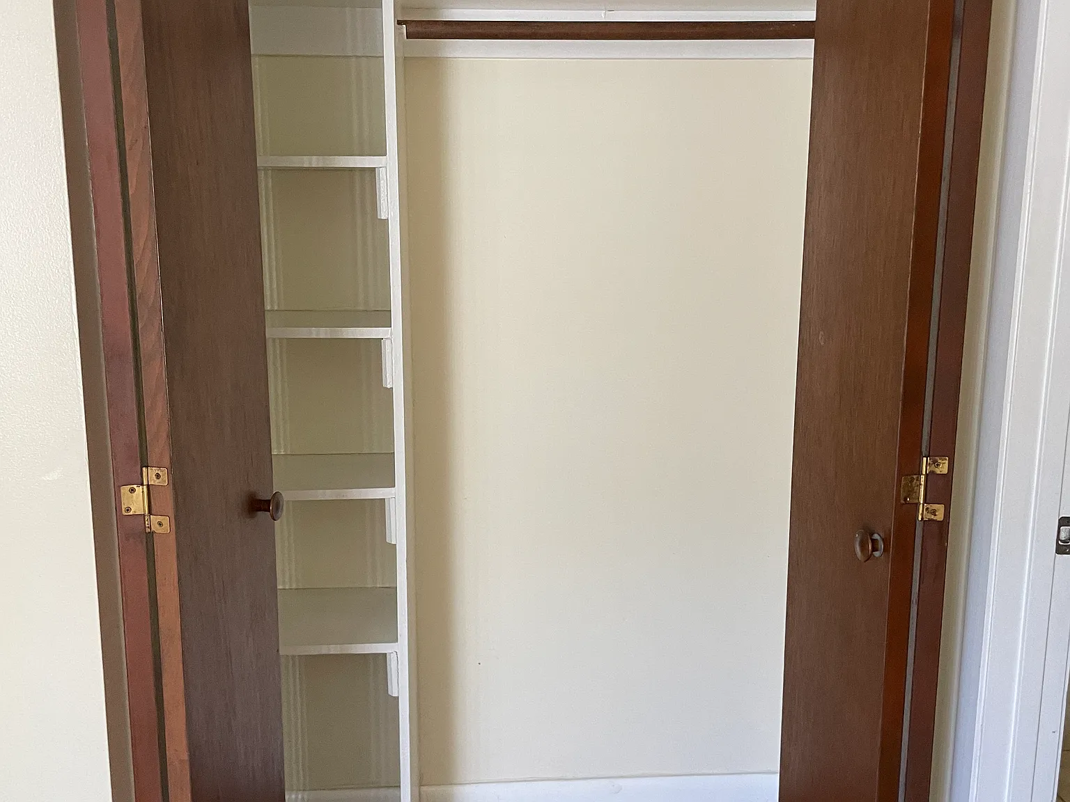 8621 Buttercup St — Photo 3