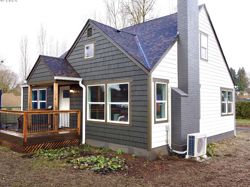 1st image of 3712 NE 54th St
