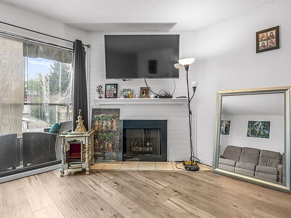 5th image of 315 10th St #301