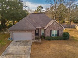 40057 Crestwood Ln, Ponchatoula, LA 70454
