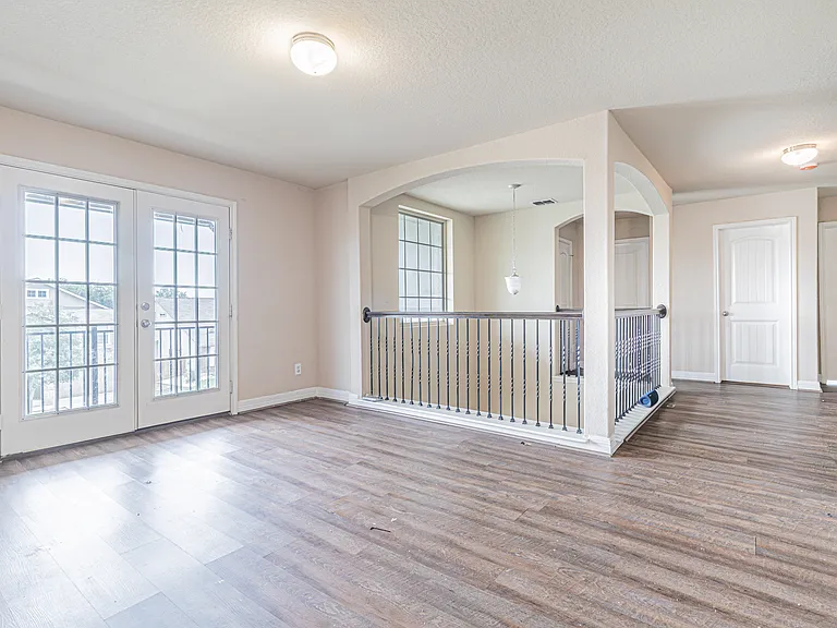 5488 Devonwood St — Photo 40