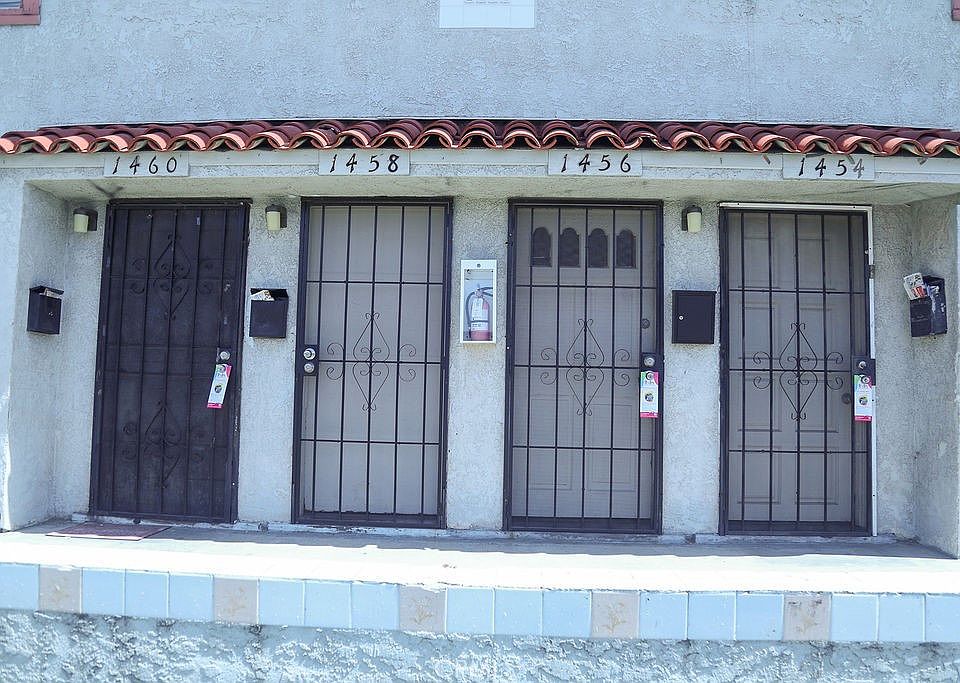 1st image of 1454 Magnolia Ave