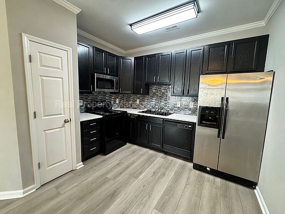 4th image of 1221 Canyon Rock Ct Unit 102
