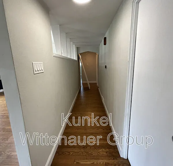 7911 W Main St — Photo 16