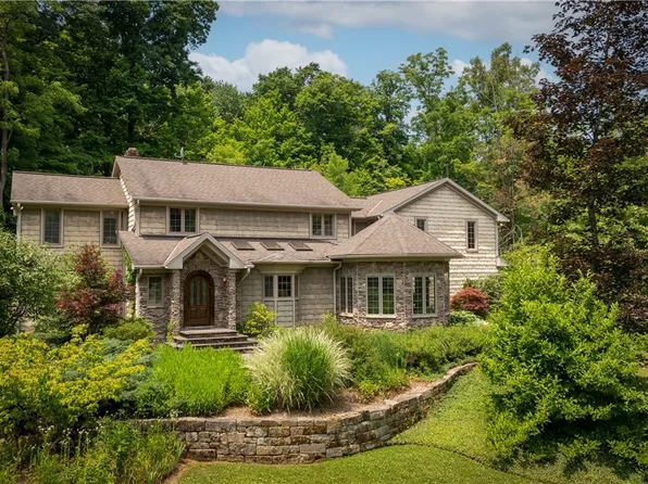 14550 Watt Rd, Novelty, OH 44072