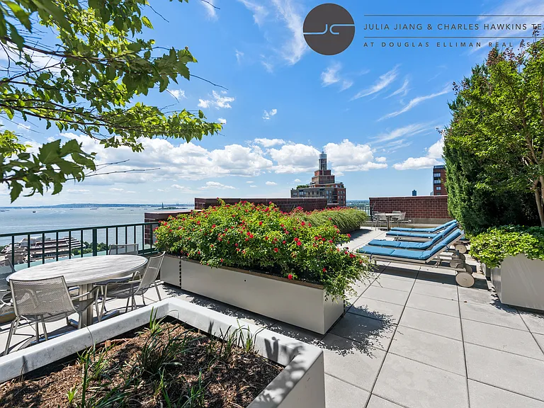 225 Rector Pl #4M — Photo 14