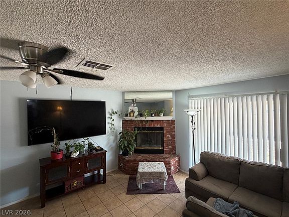 3rd image of 4021 Dale Evans Dr