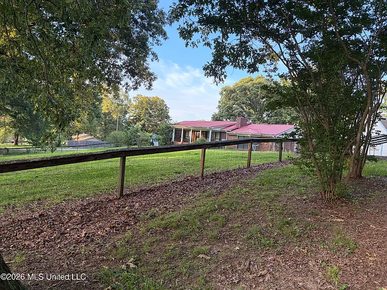 542 State Highway 305 — Photo 2