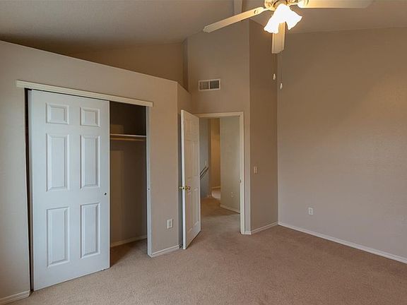 2nd image of 3621 Jamaican Palm Dr