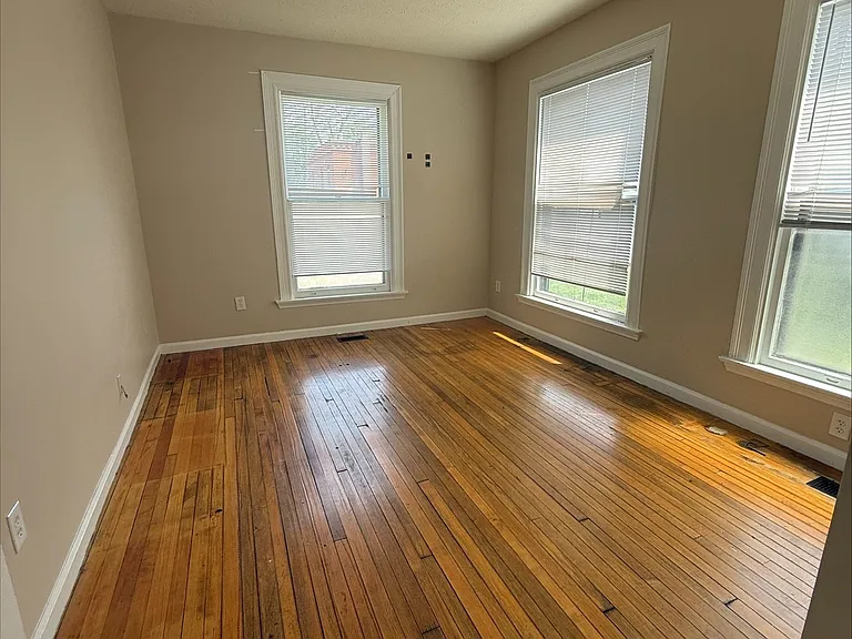 274 Alexander St #A2 — Photo 4