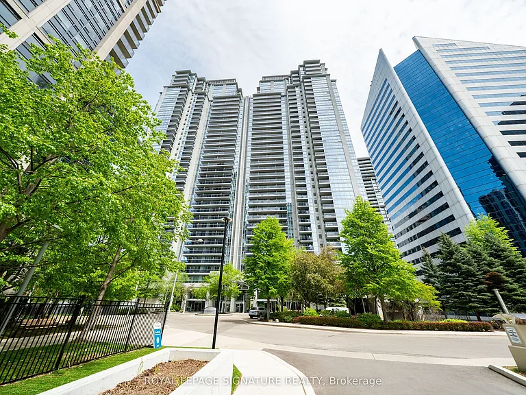 4968 Yonge St #712 — Photo 2