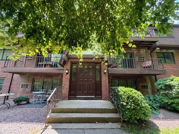 45 West St APT C4, Randolph, MA 02368