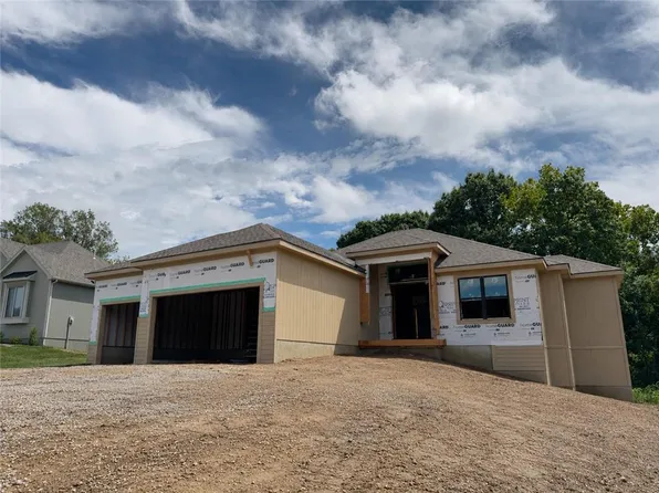 10787 Genesis Dr, Kansas City, MO 64152