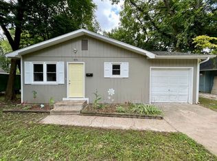 3036 W Elm St, Springfield, MO 65802