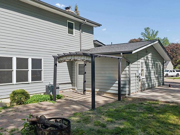 5th image of 580 Borg Rd SE