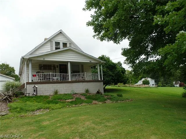 1115 Esther Ave photo 1