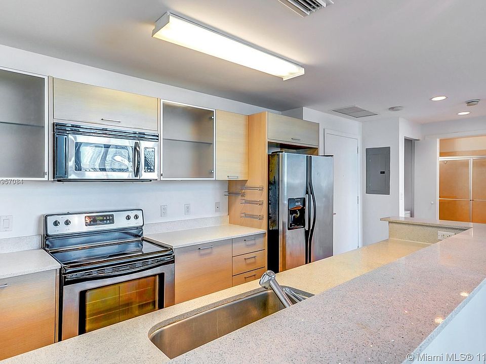 1st image of 350 NE 24th St APT 708