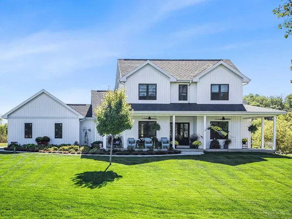 W2975 Willow Lane, Belleville, WI 53508