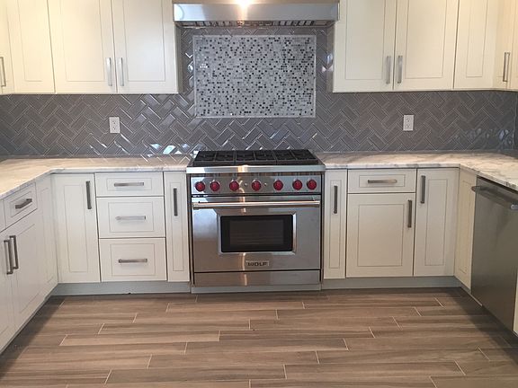 2nd image of 2440 East 64th Street