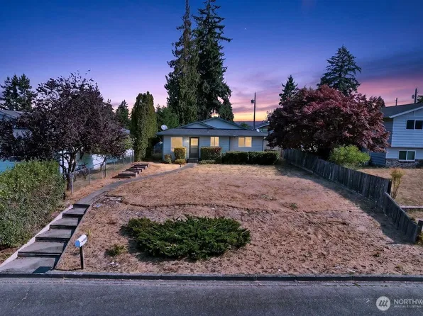 1319 W 12th Street, Port Angeles, WA 98363