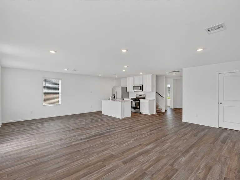 40818 Hawthorne Glades St — Photo 14