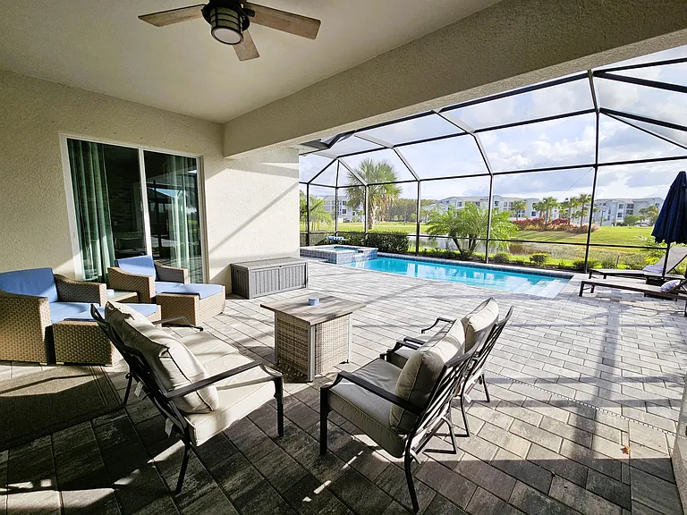 5981 Berwick Ln — Photo 8