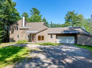 1 Leeward Cove Rd, Brunswick, ME 04011