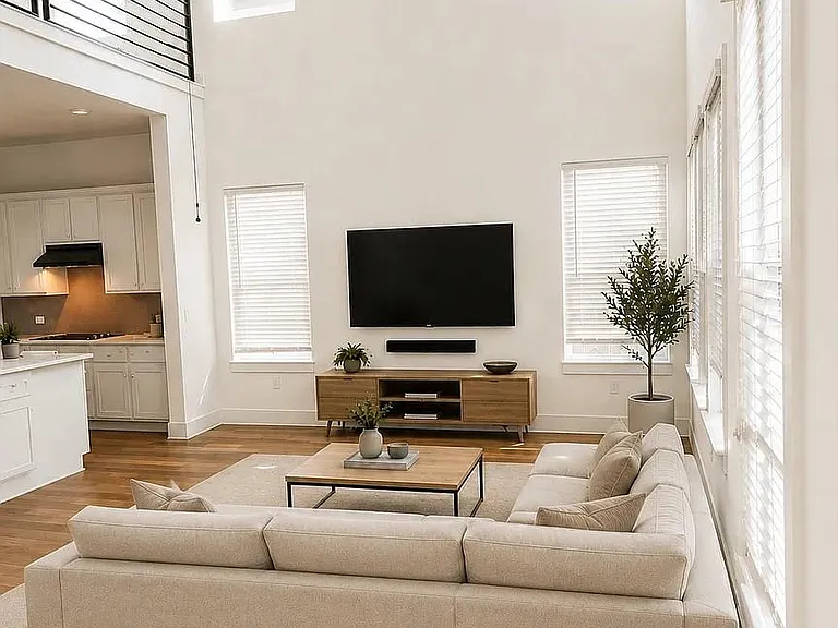 712 Pinnacle View Dr — Photo 3