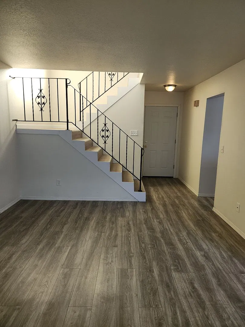 2-Bedroom 1.5 Bath Townhome — Photo 3