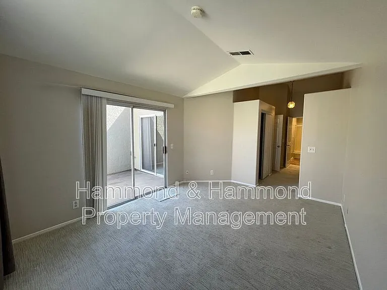 22243 Shadow Valley Cir — Photo 14