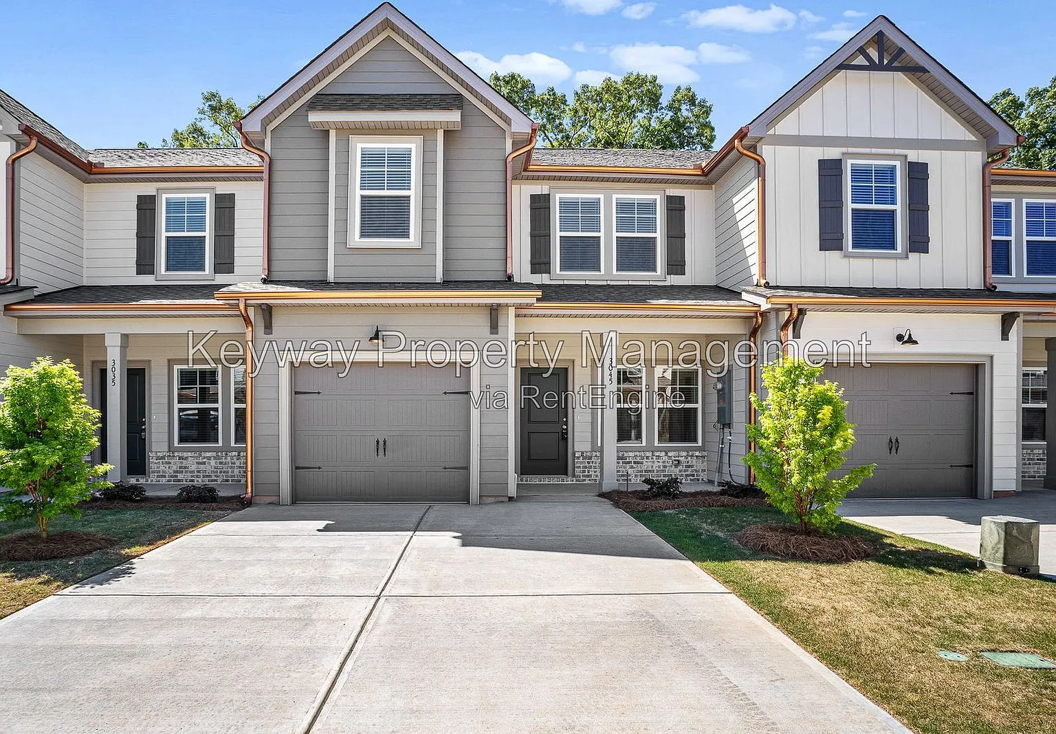 3 bed, 2.5 bath, 1635 sqft, $1,855 — Photo 2