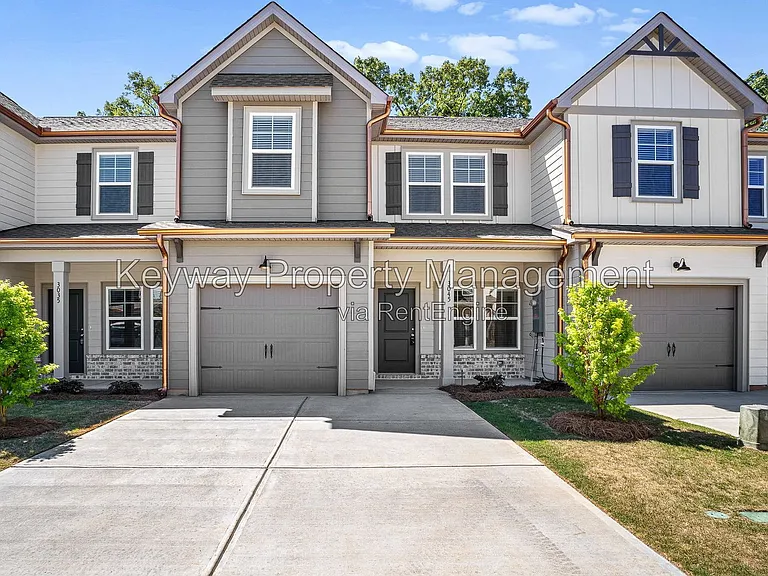 3225 Venetian Dr — Photo 2