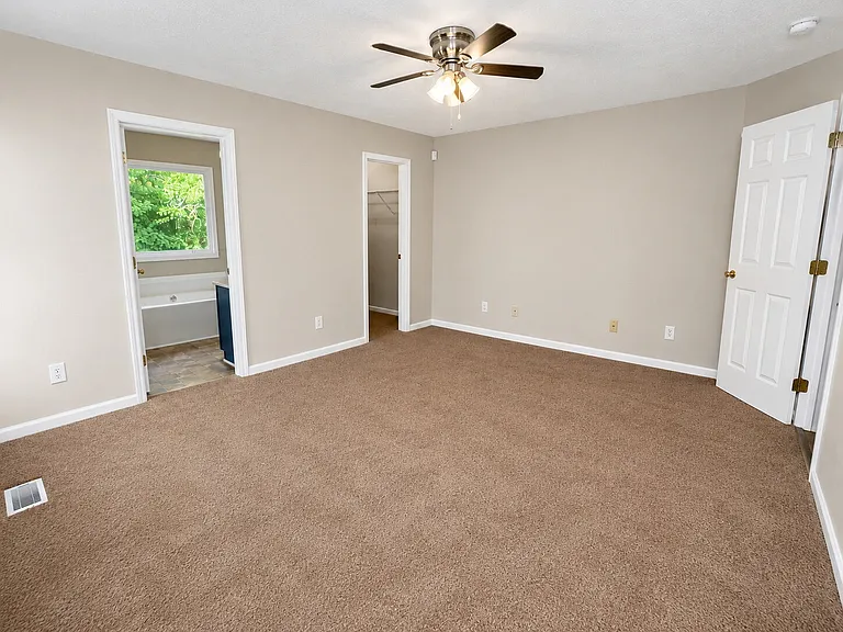 518 Foxdenton Pl — Photo 12