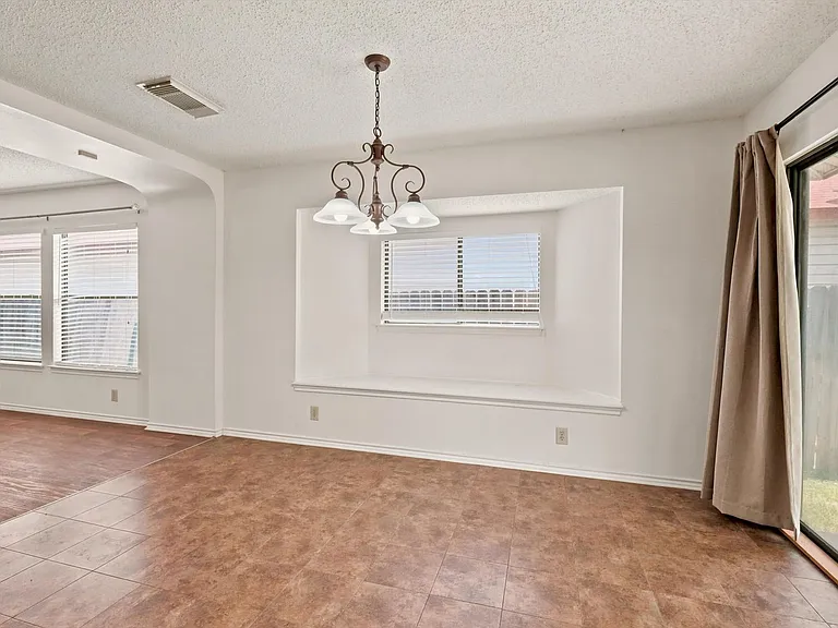 10411 Westfield Pl — Photo 12