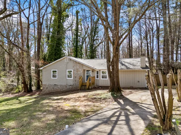 2493 Cherie Glen Rd, Snellville, GA 30039