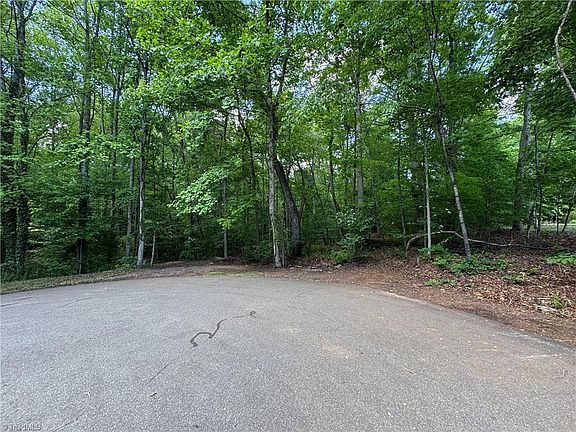 4th image of 5504 Folkstone Rd