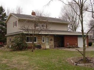 3360 Oaklynn St NW, Uniontown, OH 44685