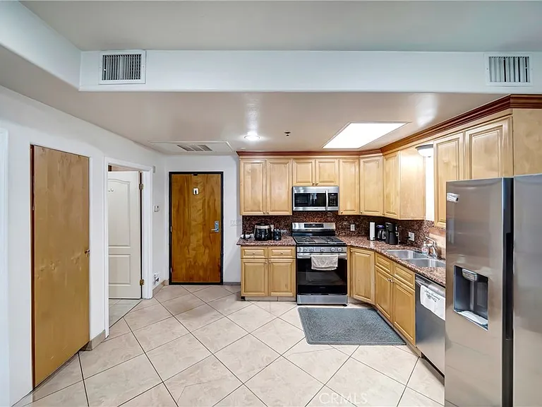 316 S New Hampshire Ave #203 — Photo 5
