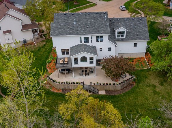 1652 NW 125th St, Clive, IA 50325