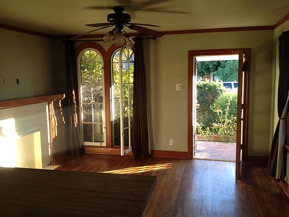 3rd image of 546 W 20th St
