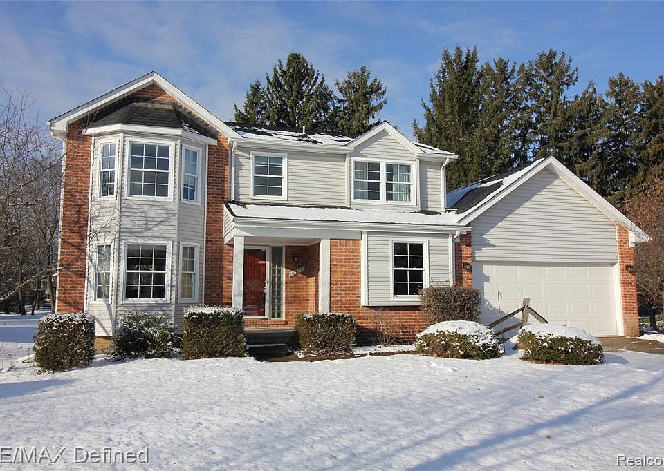 1st image of 6915 Forest Park Dr