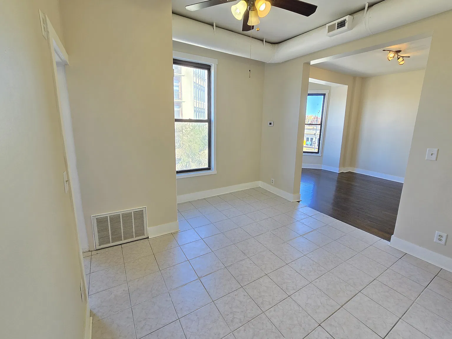 2 bed, 900 sqft, $1,700 — Photo 3