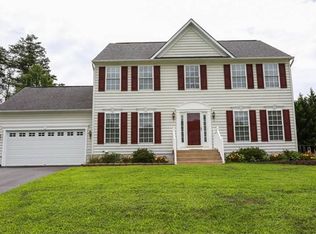 4122 Mossy Bank Ln, Fredericksburg, VA 22408
