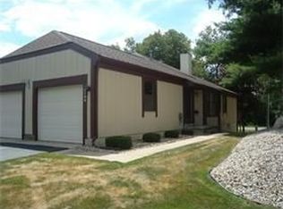 2798 Walden Woods Blvd, Jackson, MI 49201