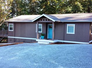 891 SE Camano Dr, Camano Island, WA 98282