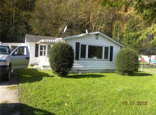 800 Paint Creek Rd, Hansford, WV 25103