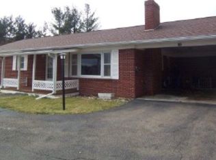 136 Wagon Wheel Rd, Elk Creek, VA 24326